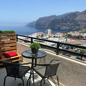https://studio-with-fantastic-sea-view-in-los-gigantes.tenerifehoteles.net